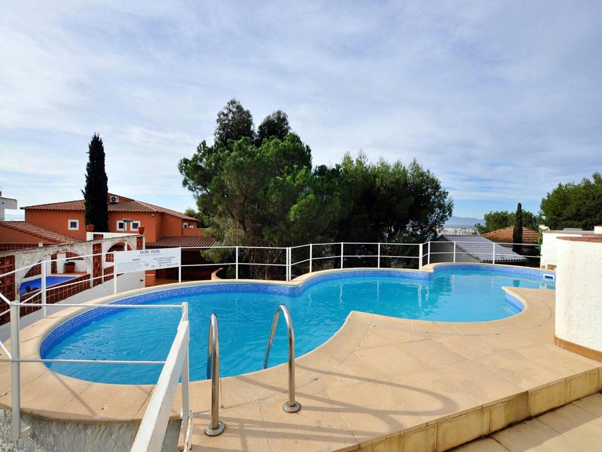 Apartment In Costa Brava With Sea View
