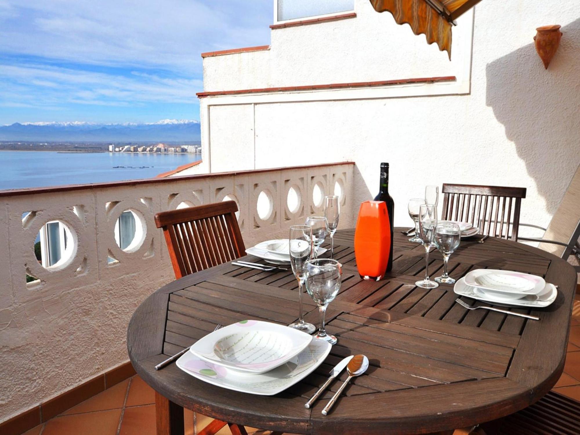 In Costa Brava With Sea View Apartment