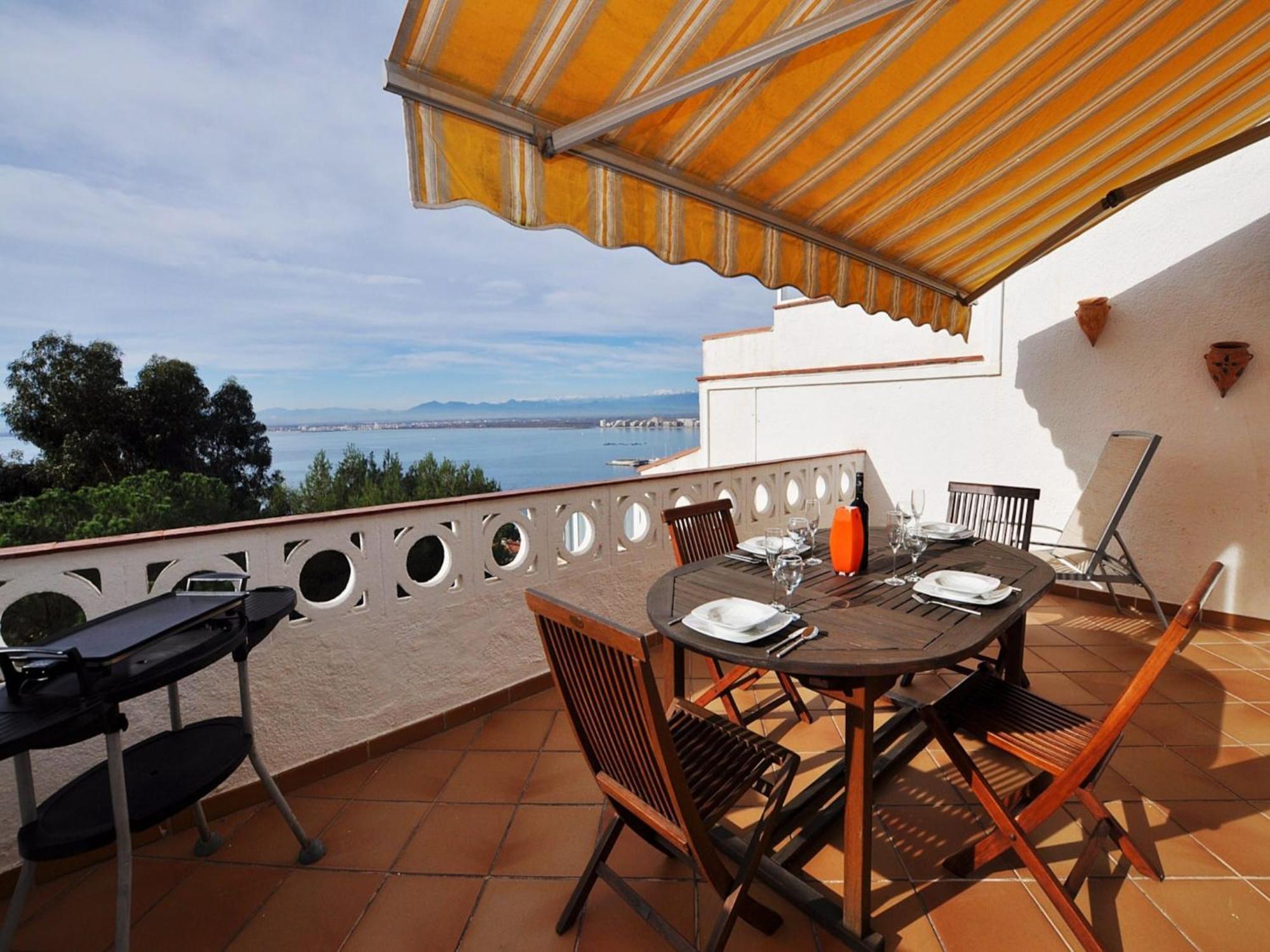 In Costa Brava With Sea View * Roses